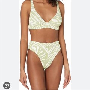 Billabong Women's Standard Jungle Town Maui Rider Bikini